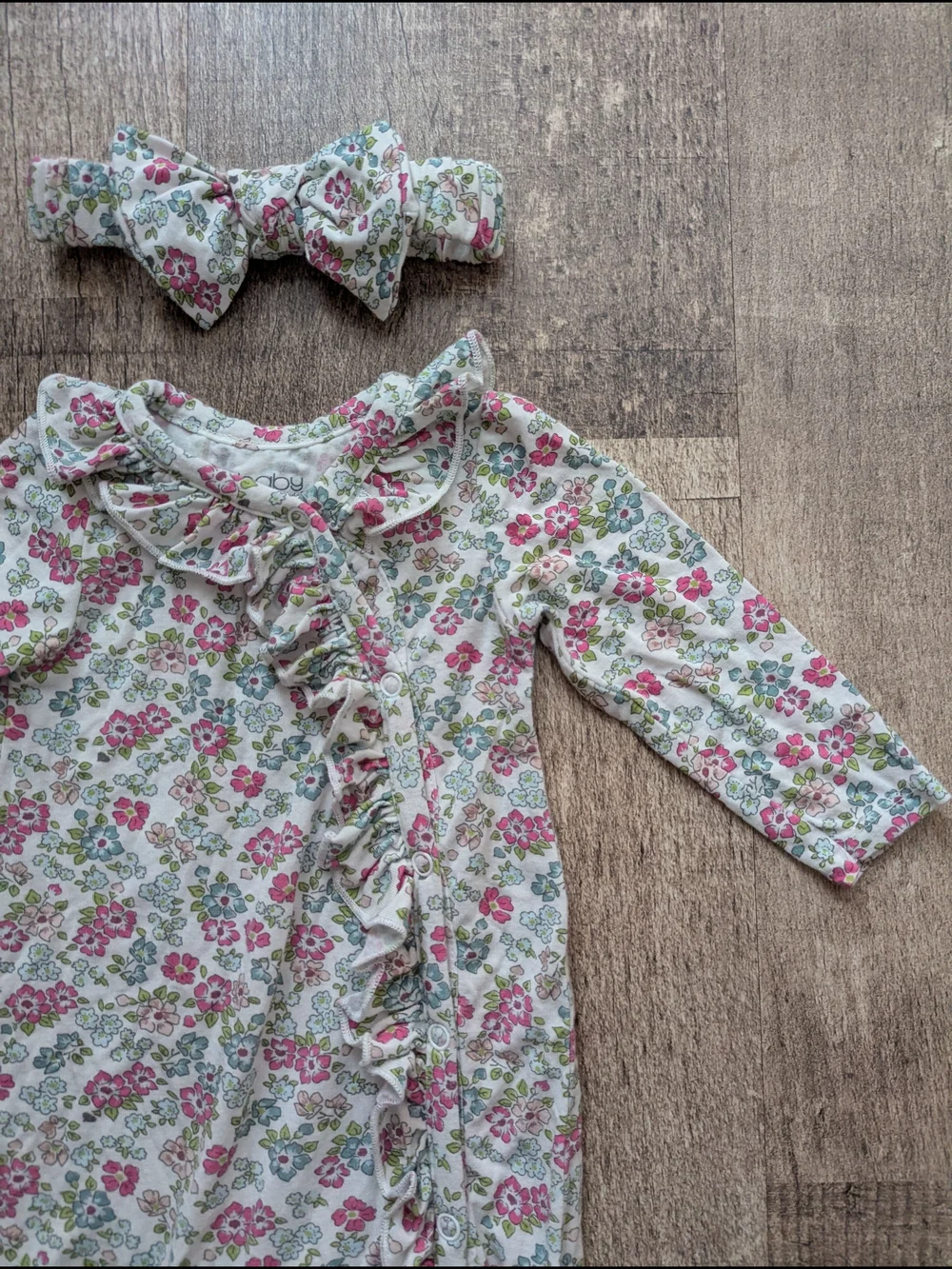Baby Essentials long sleeve